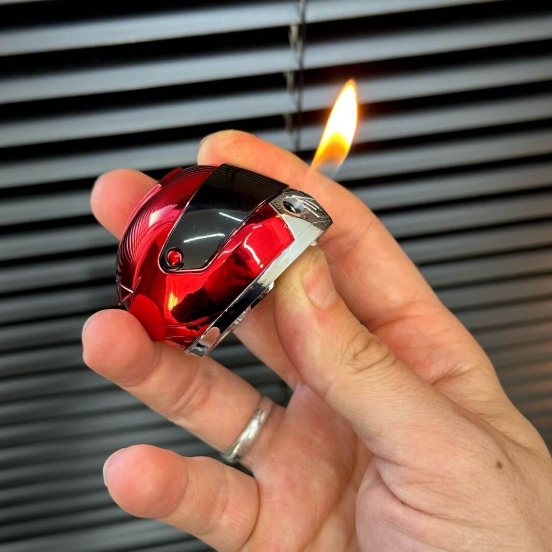 Motor Kaskı Tasarımlı Çakmak