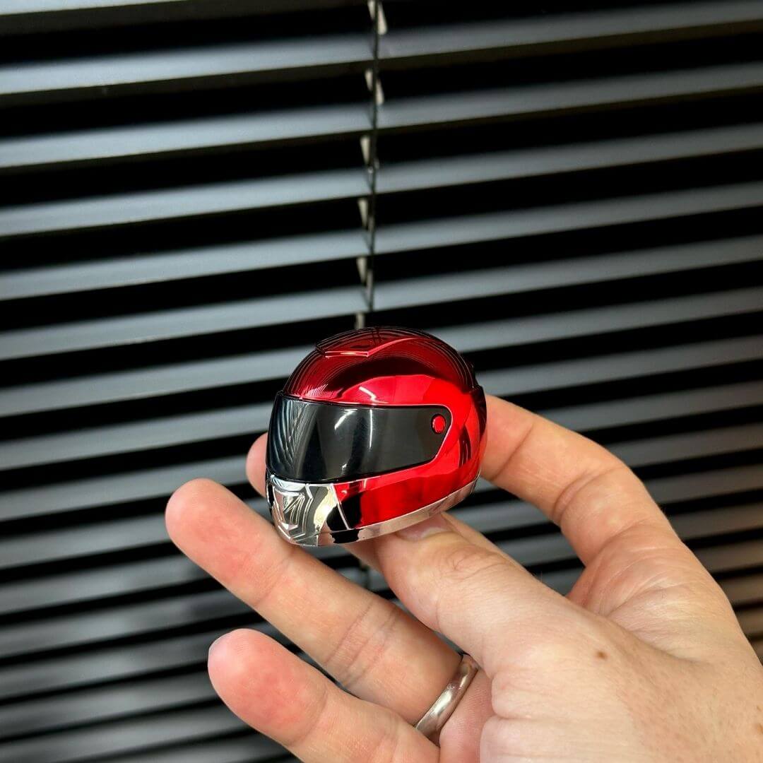Motor Kaskı Tasarımlı Çakmak