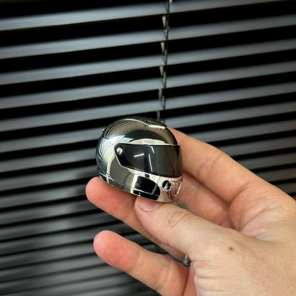 Motor Kaskı Tasarımlı Çakmak